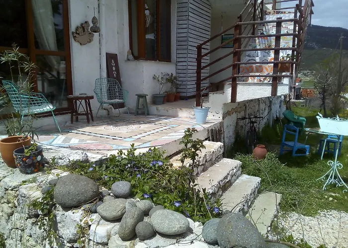 Mozaik Bed & Breakfast *